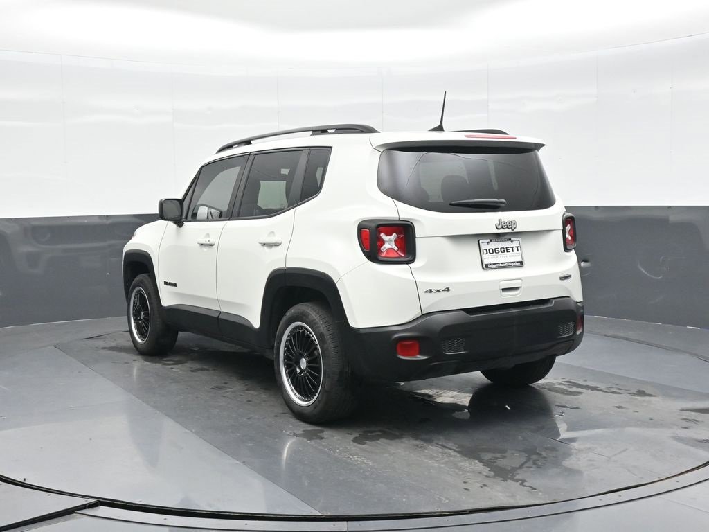 Used 2022 Jeep Renegade Latitude image 12