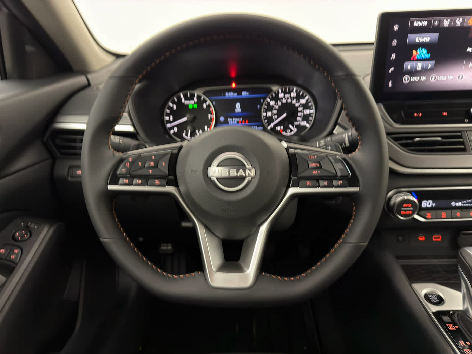 New 2026 Nissan Altima 2.5 SR w/ SR Midnight Edition Package FWD image 17
