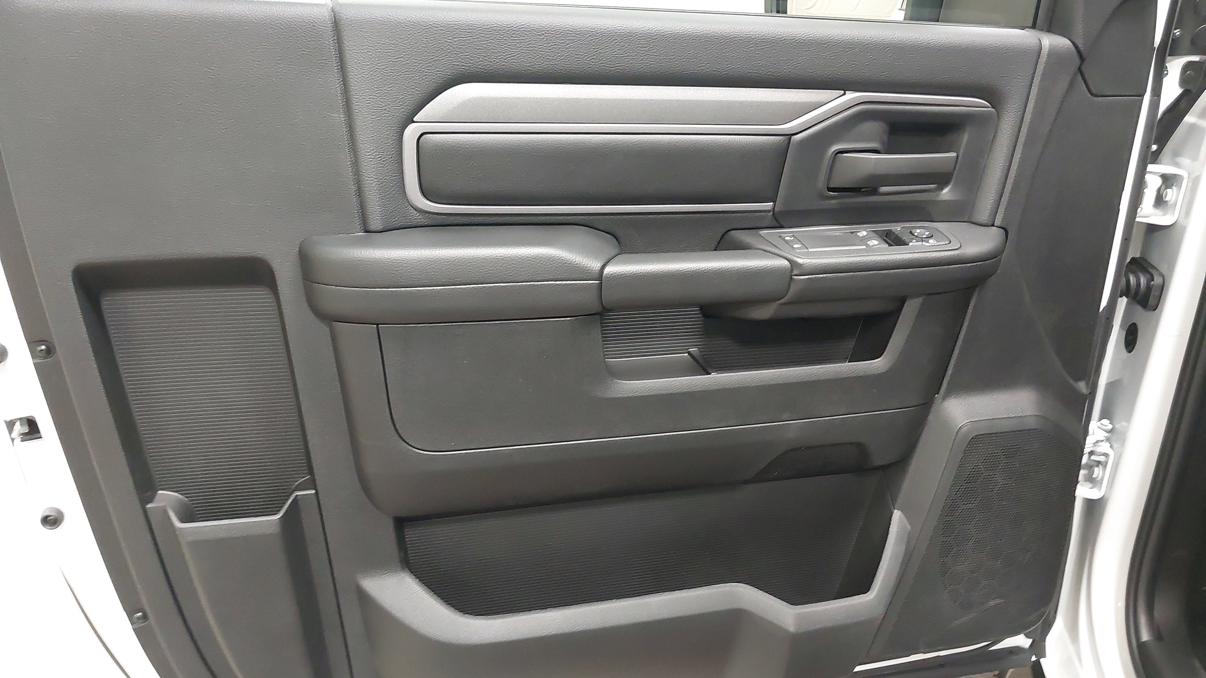 New 2026 RAM 2500 Tradesman AWD/4WD image 24