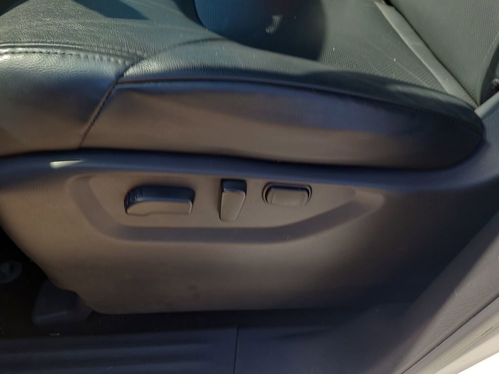 Certified 2023 Nissan Armada SL w/ Captain's Chairs Package image 20