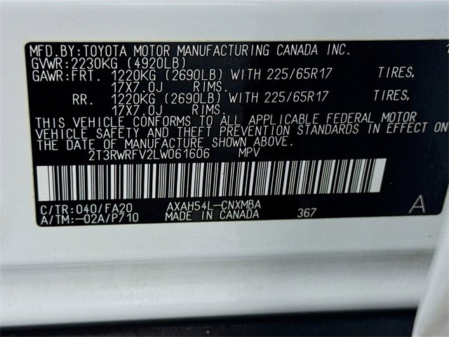 Used 2020 Toyota RAV4 XLE w/ Carpet Mat Package image 32