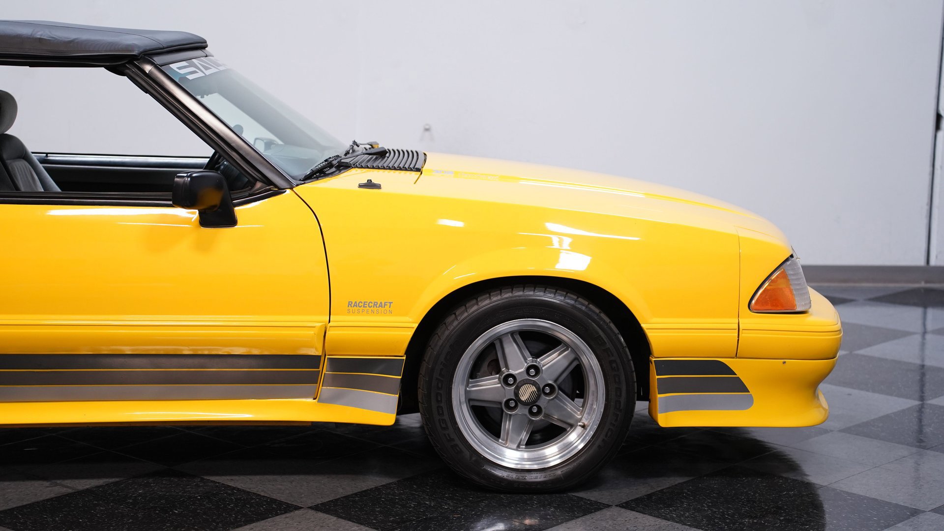 Used 1989 Ford Mustang LX image 24