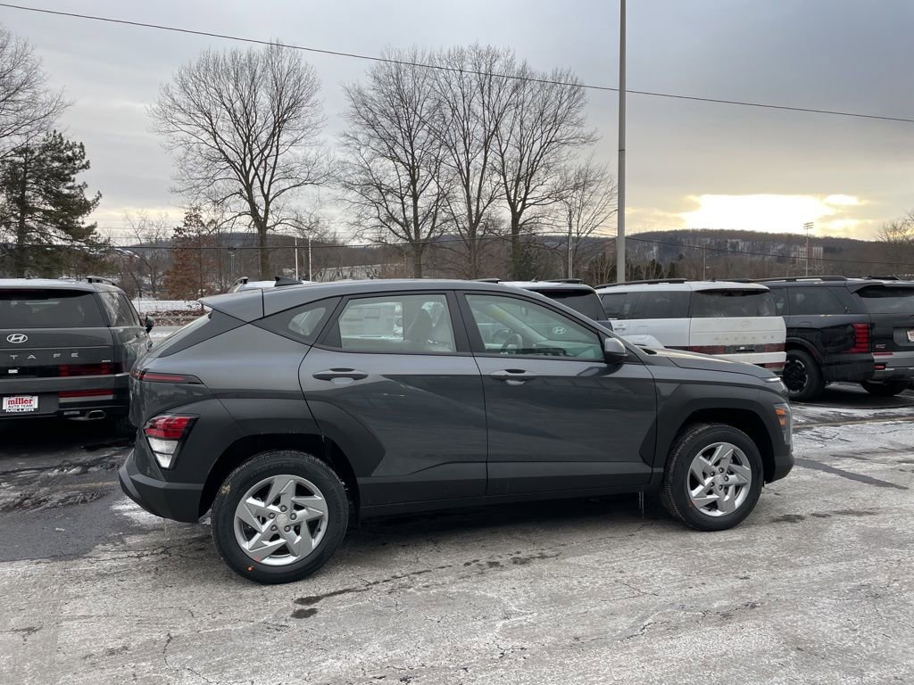 New 2026 Hyundai Kona SE image 3