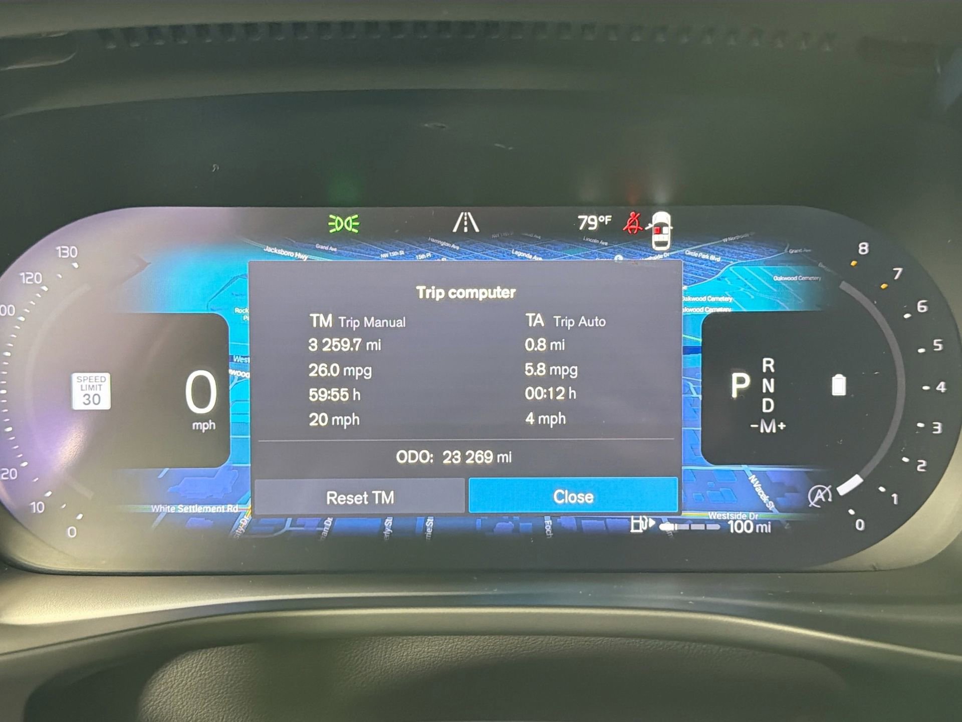 Certified 2023 Volvo XC40 B4 Plus w/ Protection Package Premier image 11