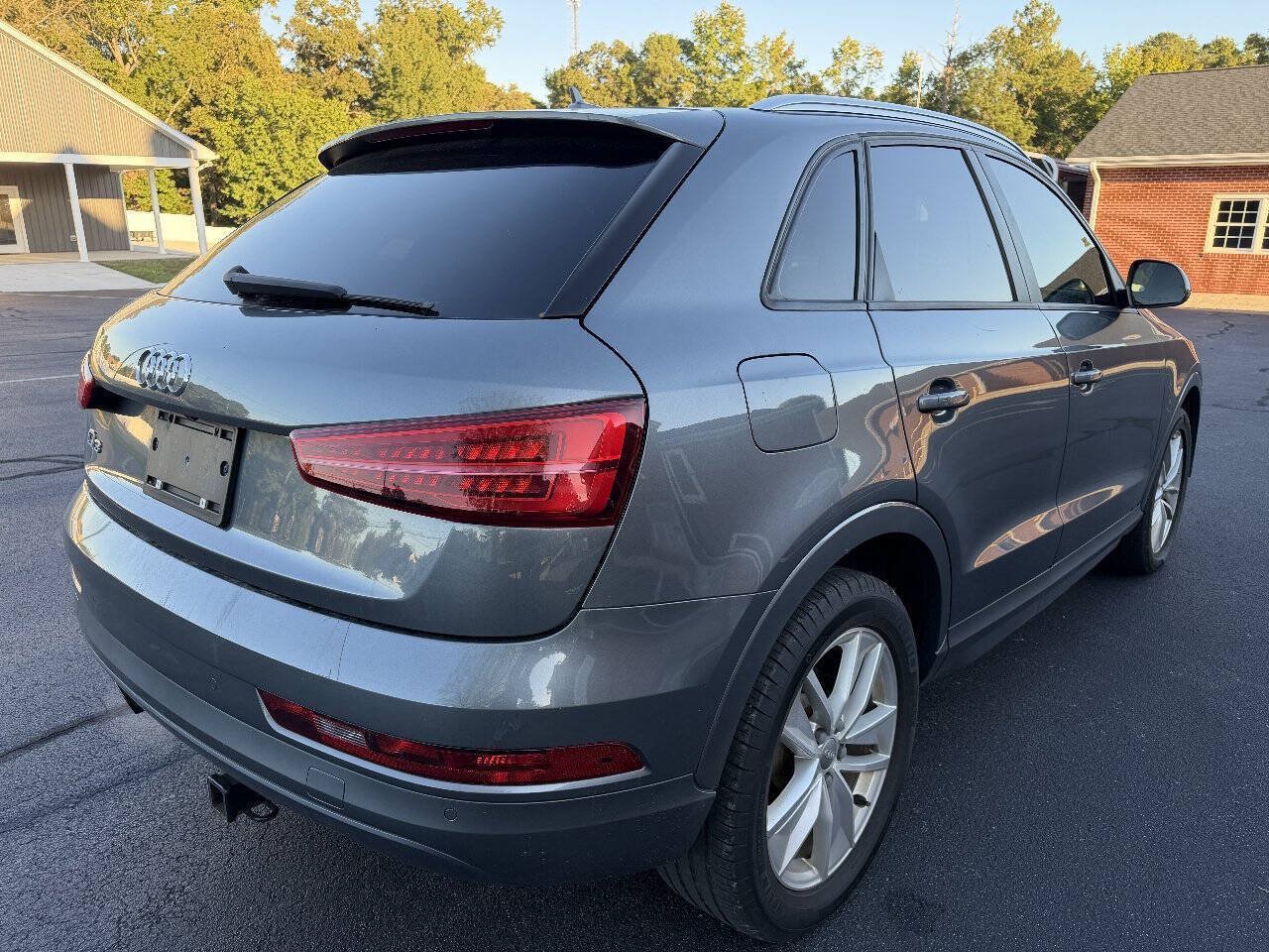 Used 2017 Audi Q3 2.0T Premium FWD image 7