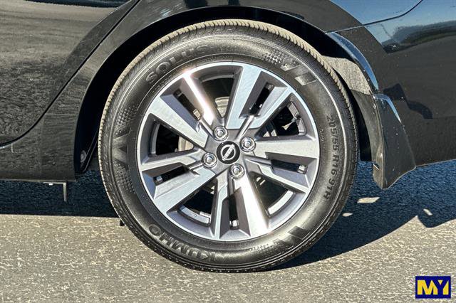 Used 2024 Nissan Versa S w/ S Plus Package image 33