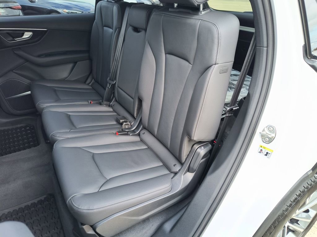 New 2026 Audi Q7 2.0T Premium image 15