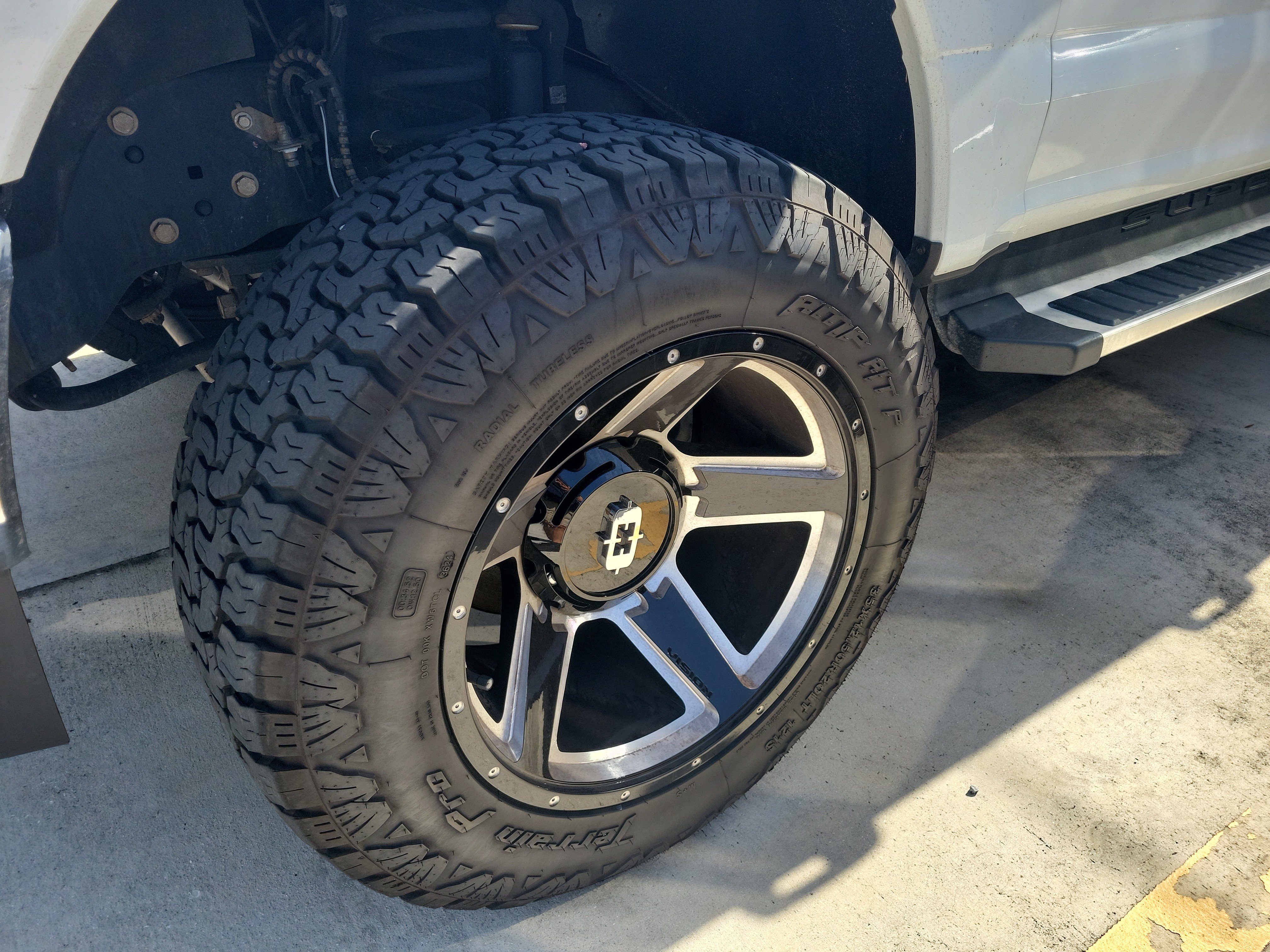 Used 2022 Ford F250 XL w/ STX Appearance Package AWD/4WD image 5