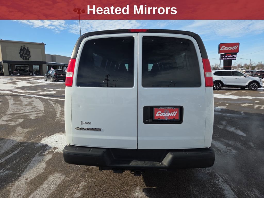 Used 2019 Chevrolet Express 3500 LS image 4