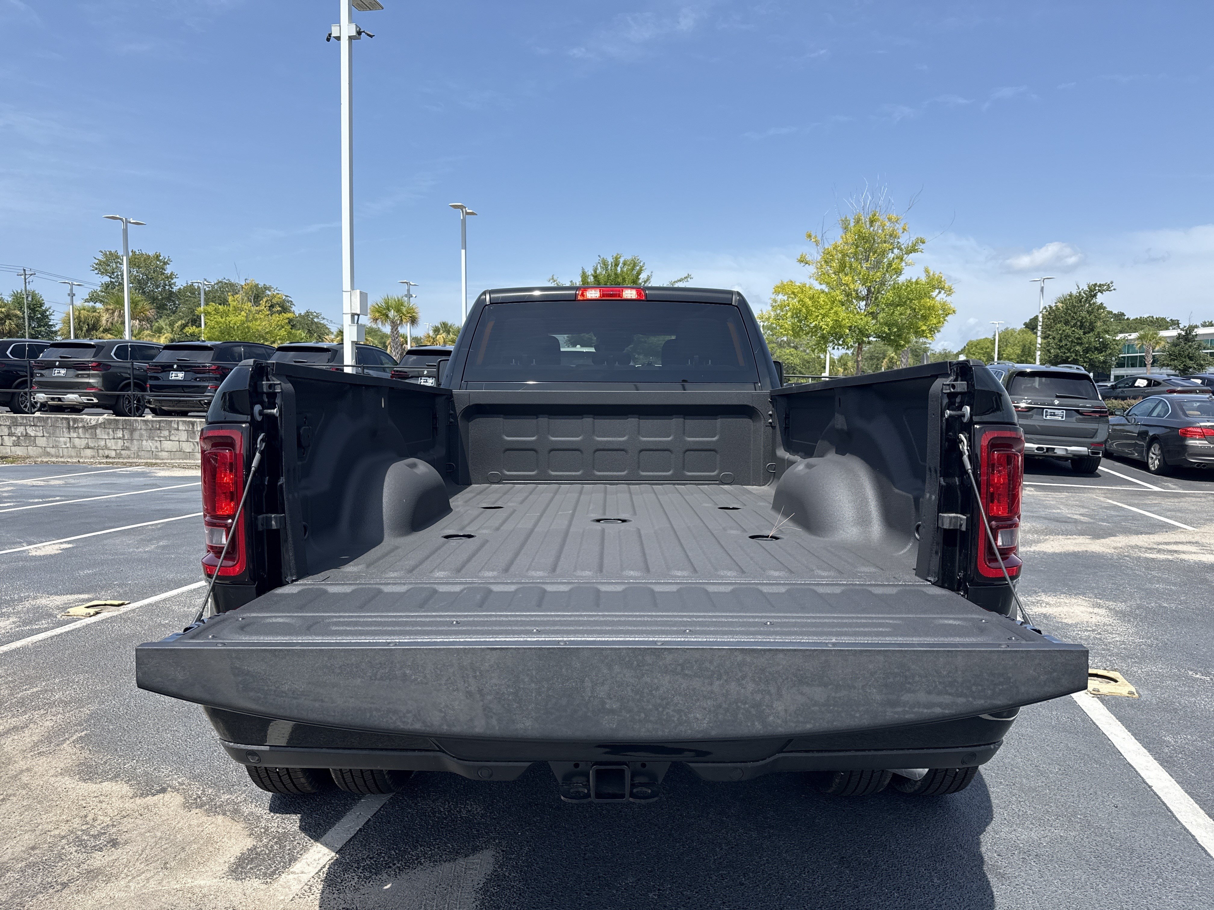 New 2026 RAM 3500 Big Horn AWD/4WD image 31
