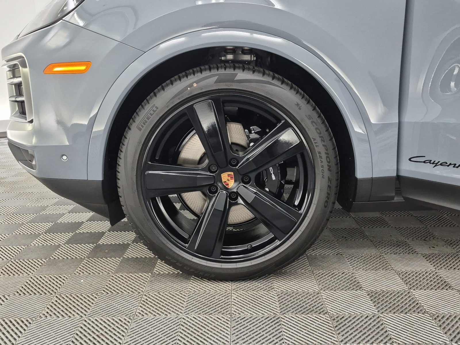 New 2026 Porsche Cayenne Coupe AWD/4WD image 10