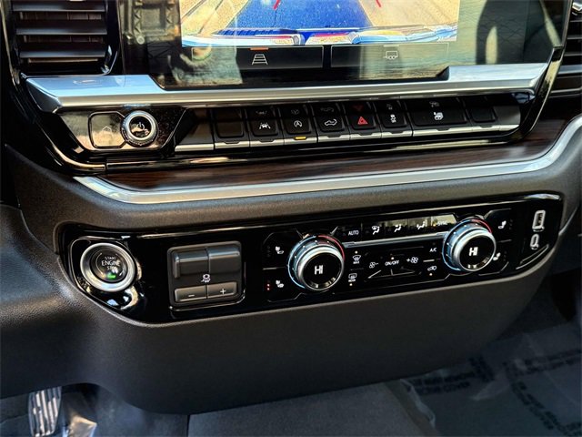 Certified 2025 GMC Sierra 1500 SLT image 15