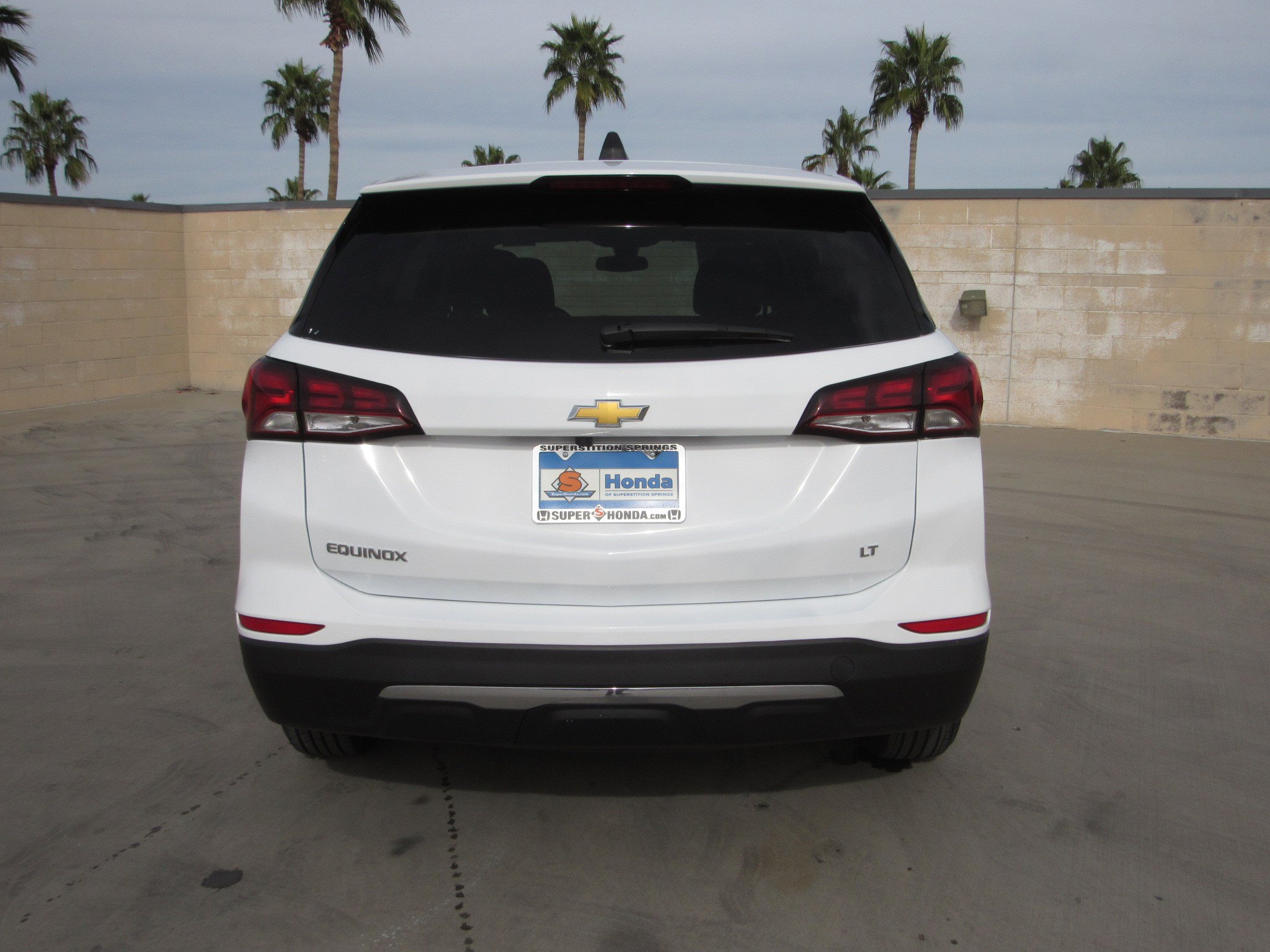 Used 2023 Chevrolet Equinox LT FWD image 7