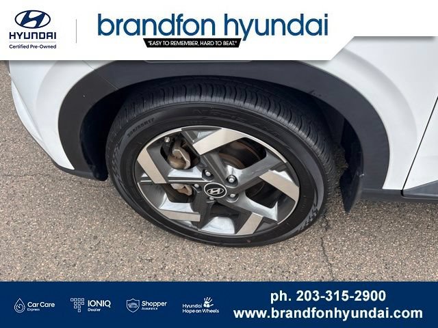 Certified 2023 Hyundai Venue SEL FWD image 32