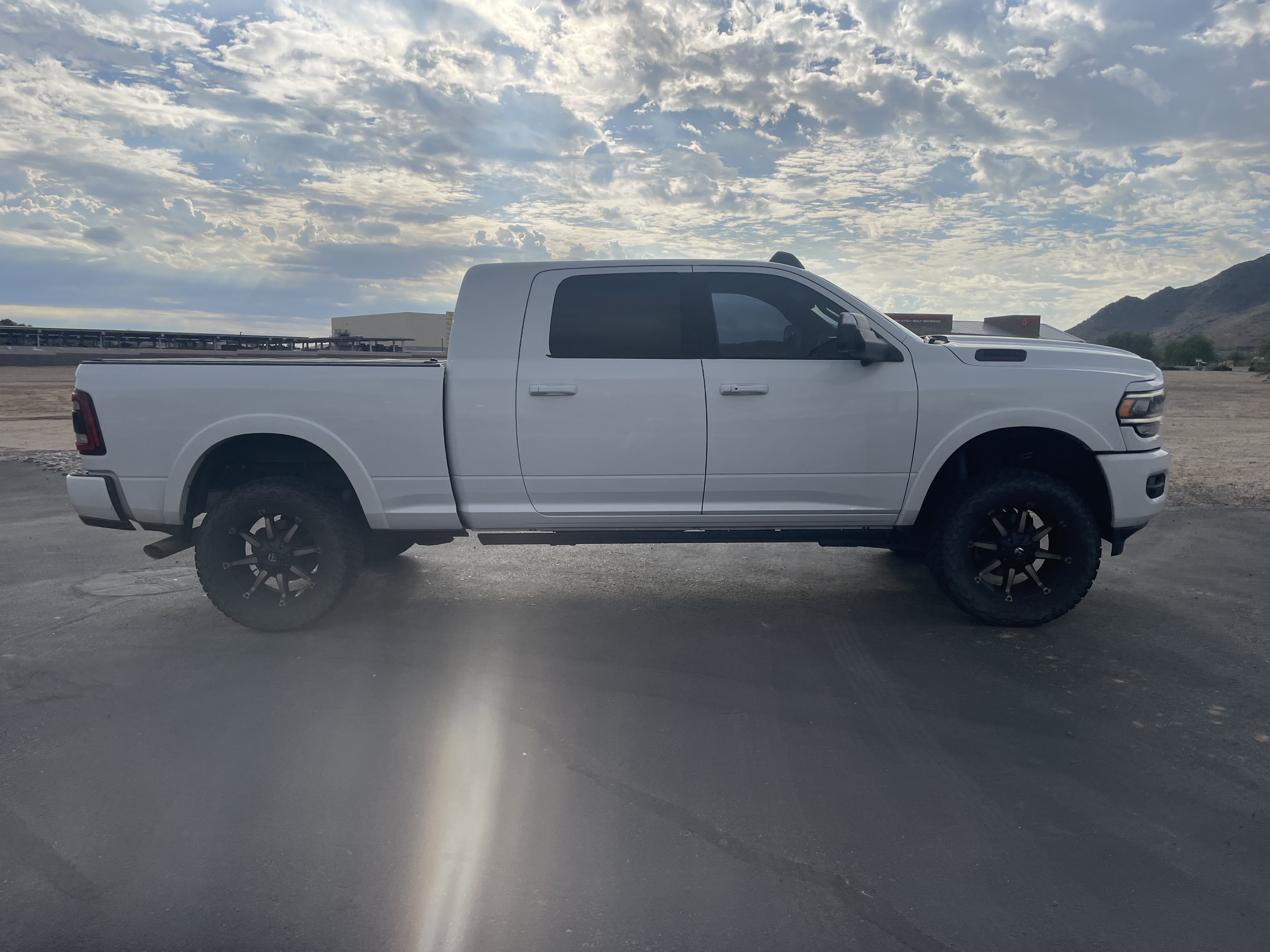Used 2022 RAM 2500 Laramie AWD/4WD image 6