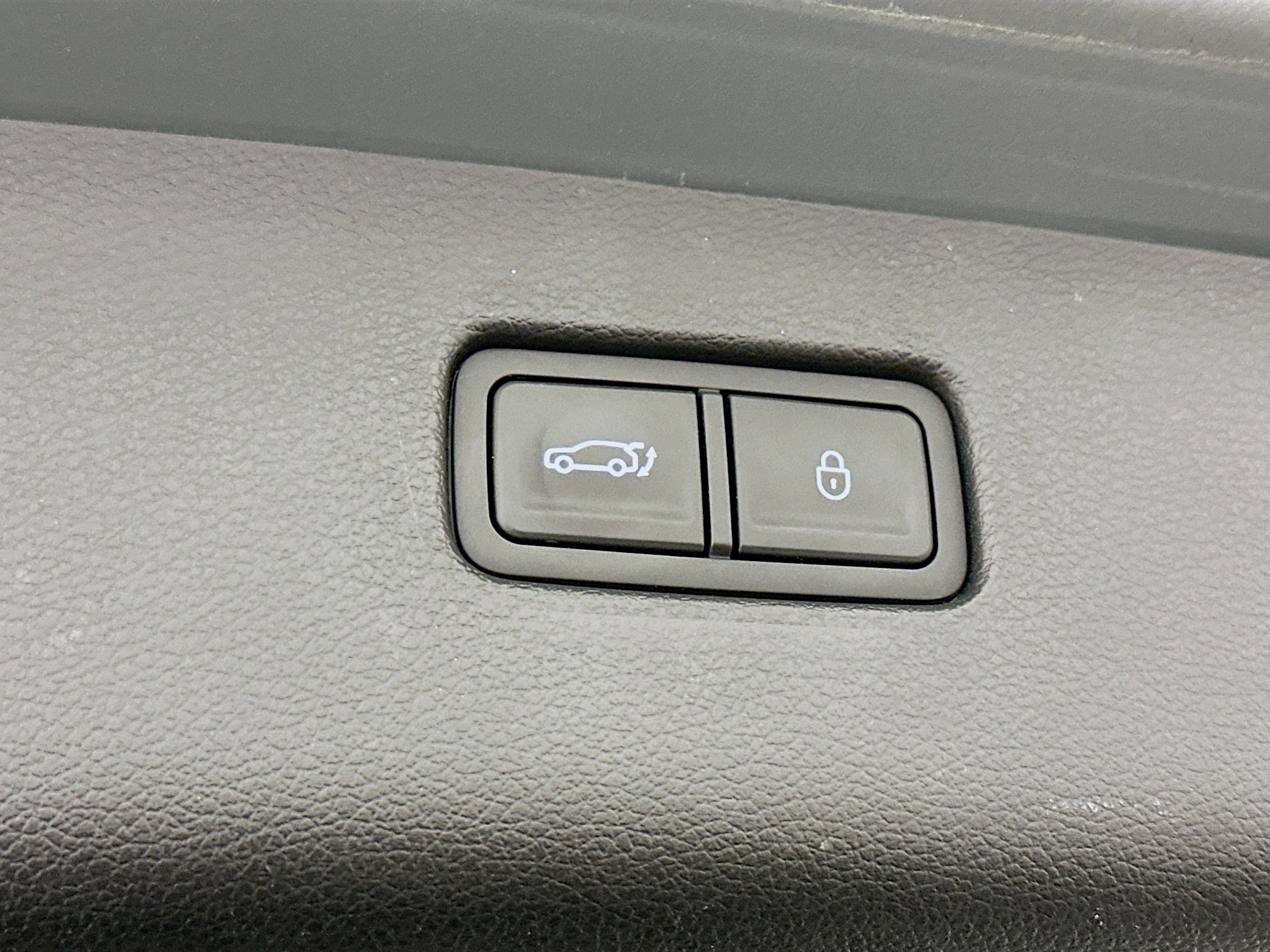 Used 2025 Genesis GV80 2.5T Standard AWD/4WD image 31