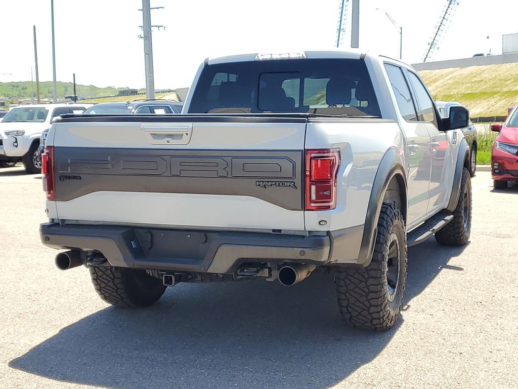 Used 2017 Ford F150 Raptor w/ Equipment Group 802A Luxury AWD/4WD image 3
