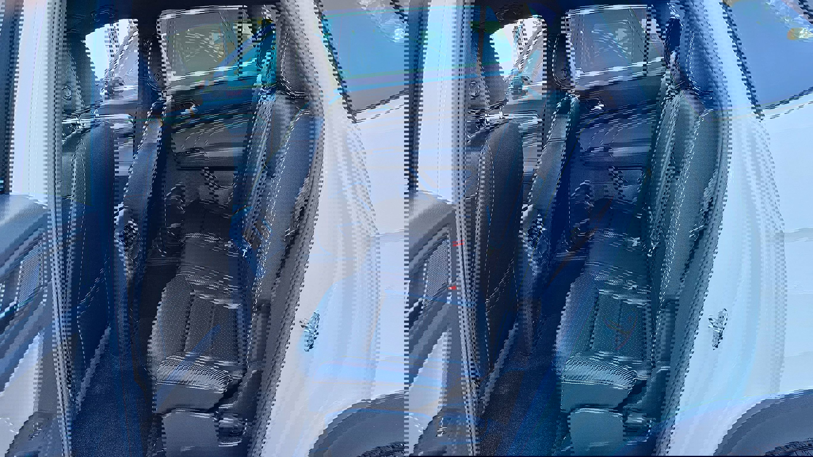 Used 2023 Volkswagen Atlas Cross Sport SE image 18