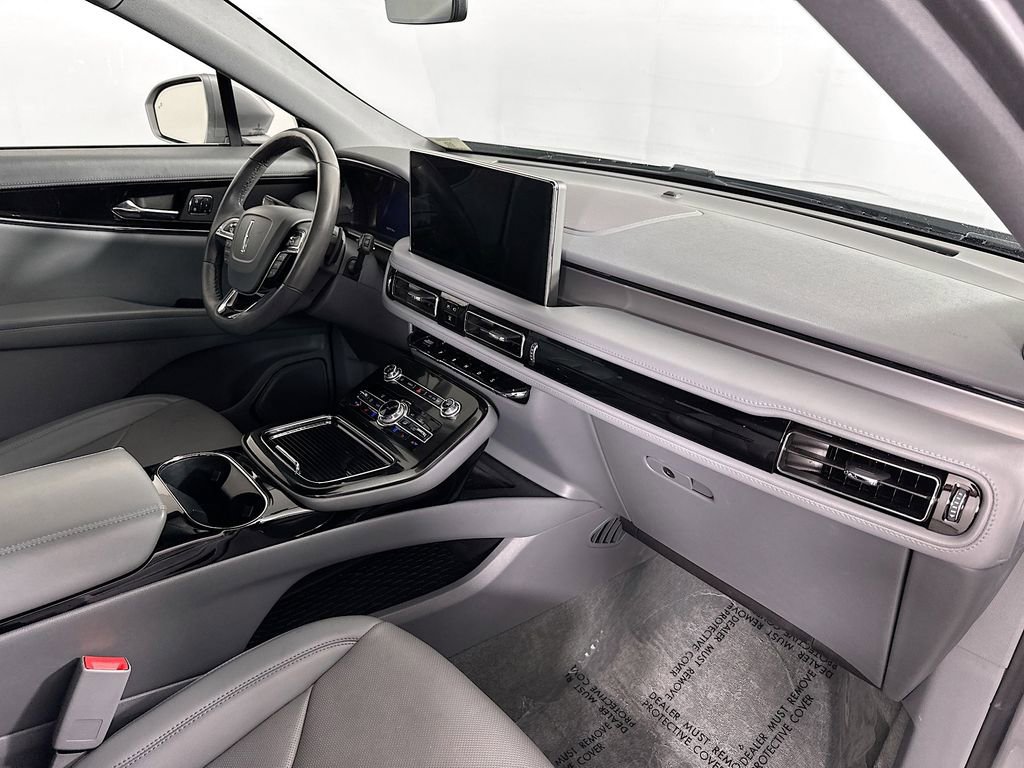 Used 2022 Lincoln Nautilus Reserve image 37