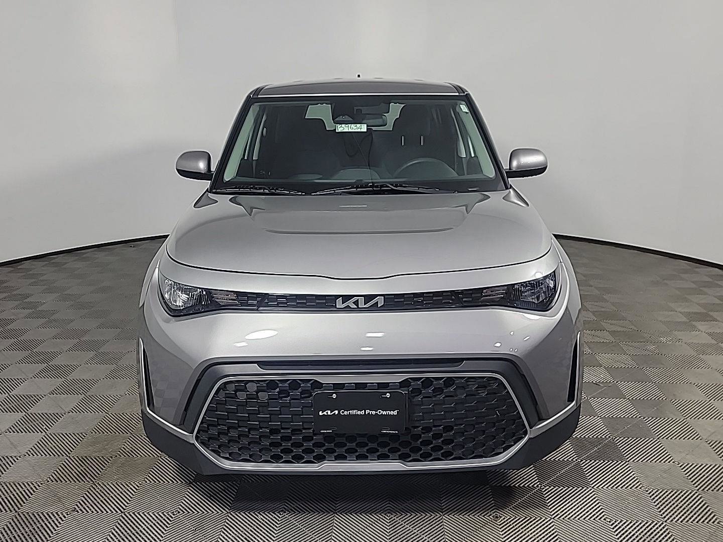 Used 2023 Kia Soul LX w/ LX Technology Package image 13