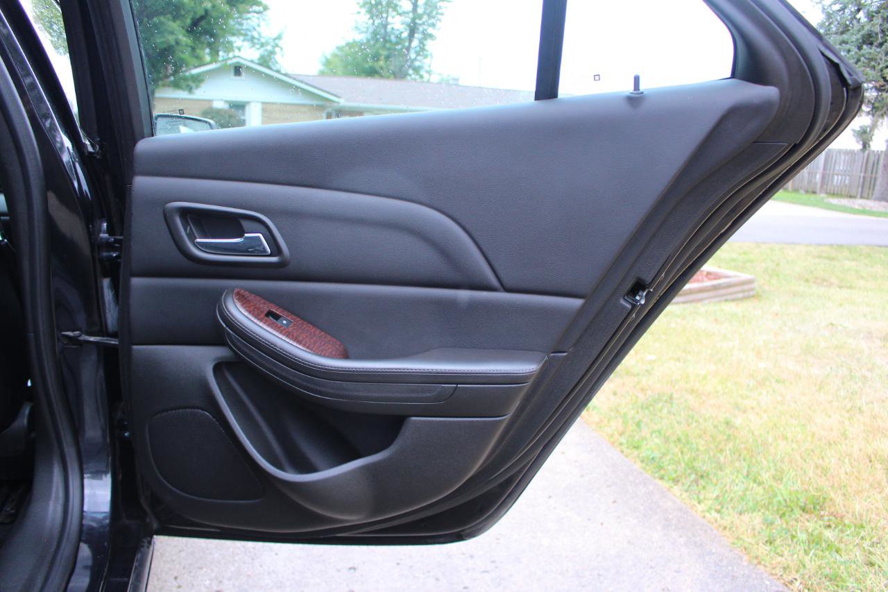 Used 2013 Chevrolet Malibu LT FWD image 32