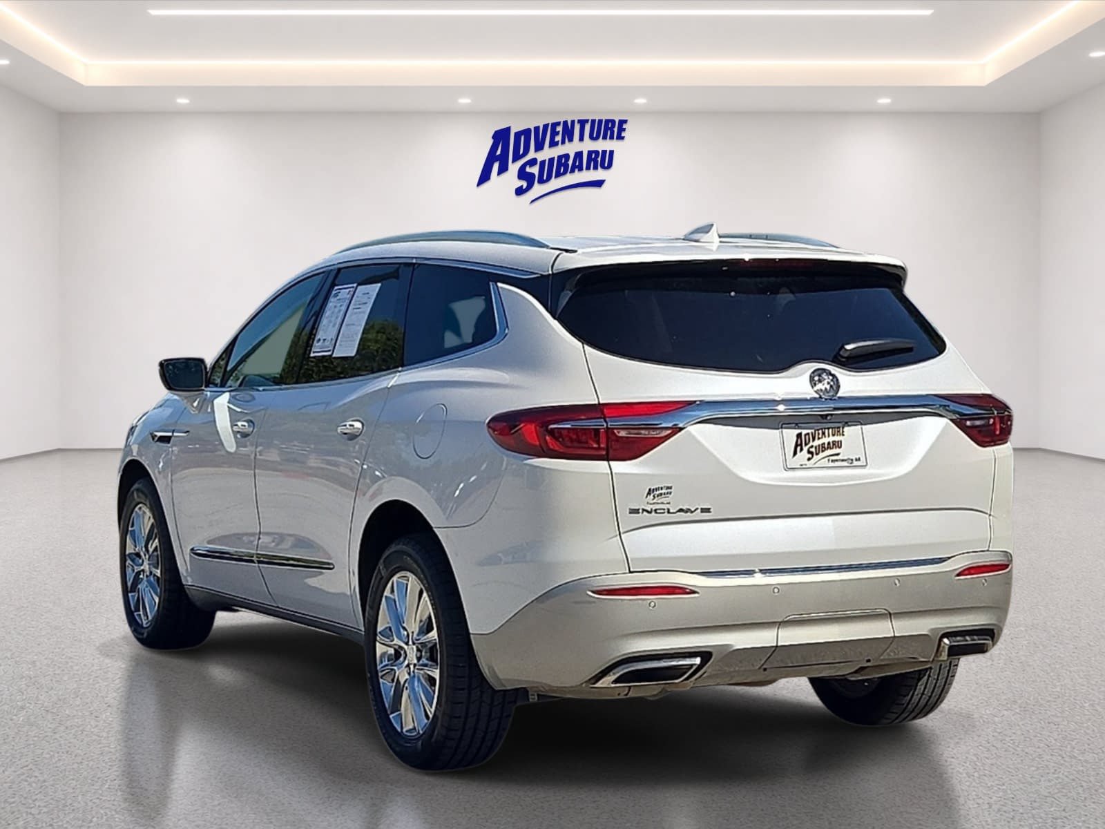 Used 2021 Buick Enclave Premium w/ Sun and Sites Package FWD image 5