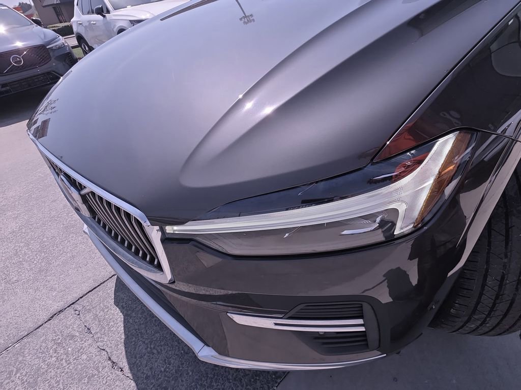 Used 2023 Volvo XC60 B5 Plus w/ Protection Package Premier FWD image 36