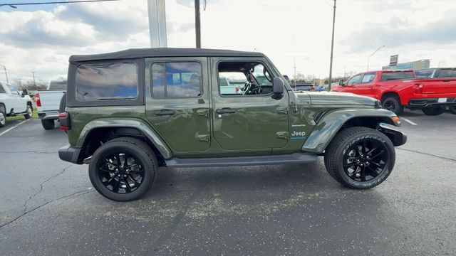 Used 2023 Jeep Wrangler Unlimited Sahara w/ Cold Weather Group AWD/4WD image 9