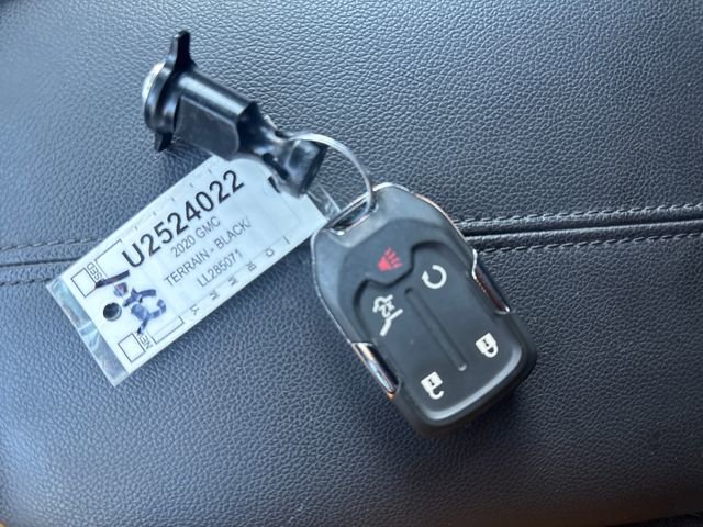 Used 2020 GMC Terrain SLE w/ Driver Convenience Package image 23