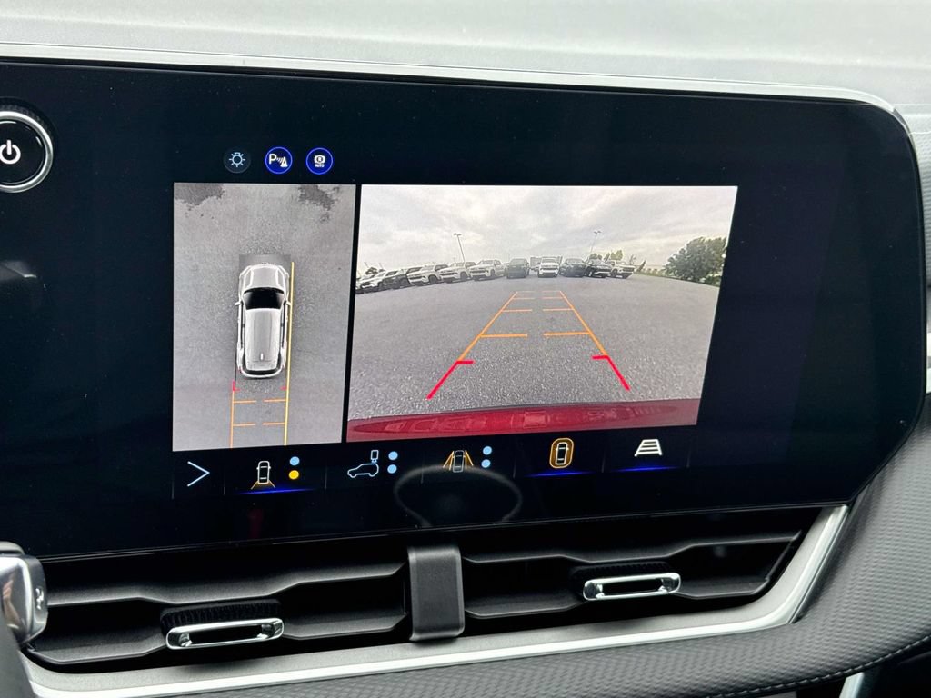 New 2027 Chevrolet Equinox LT w/ Convenience Package II AWD/4WD image 9