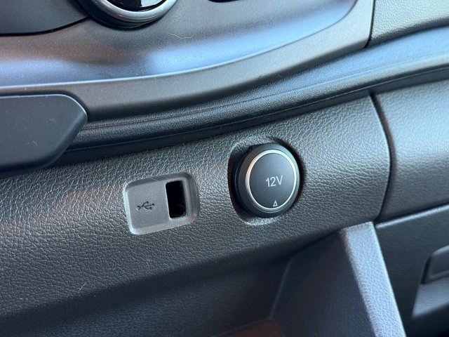 Used 2020 Ford Transit 350 XLT image 22