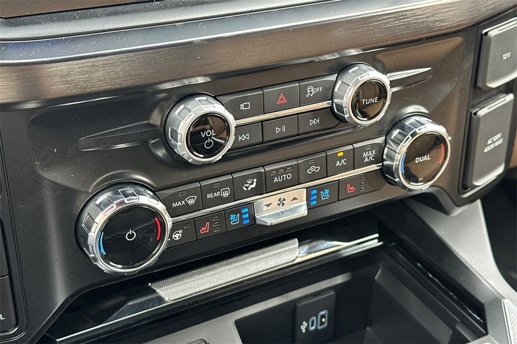 New 2025 Ford F250 Lariat w/ Lariat Ultimate Package image 17