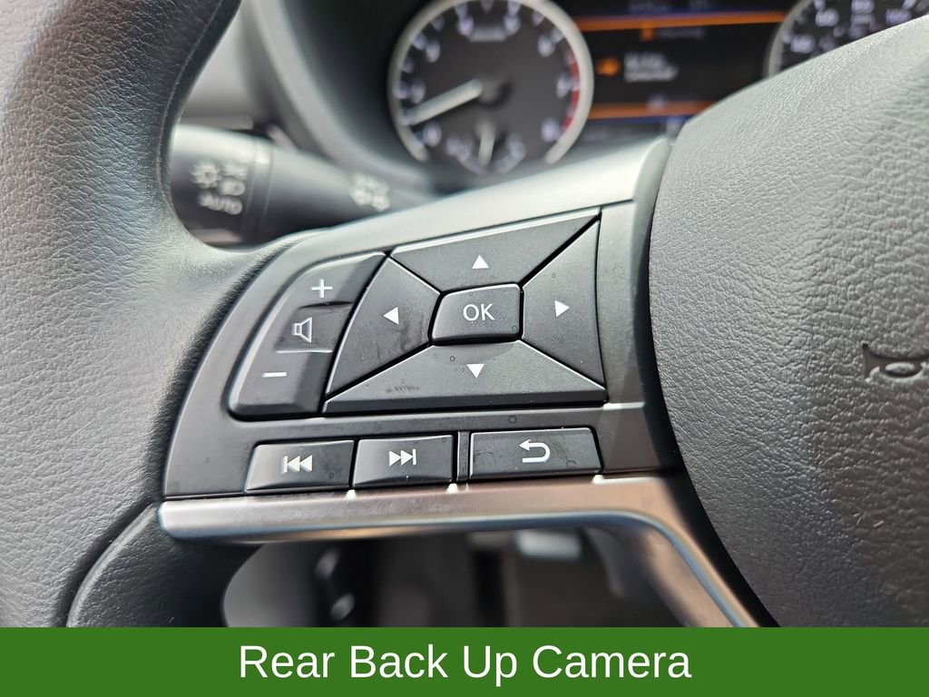 Used 2025 Nissan Sentra SV FWD image 11