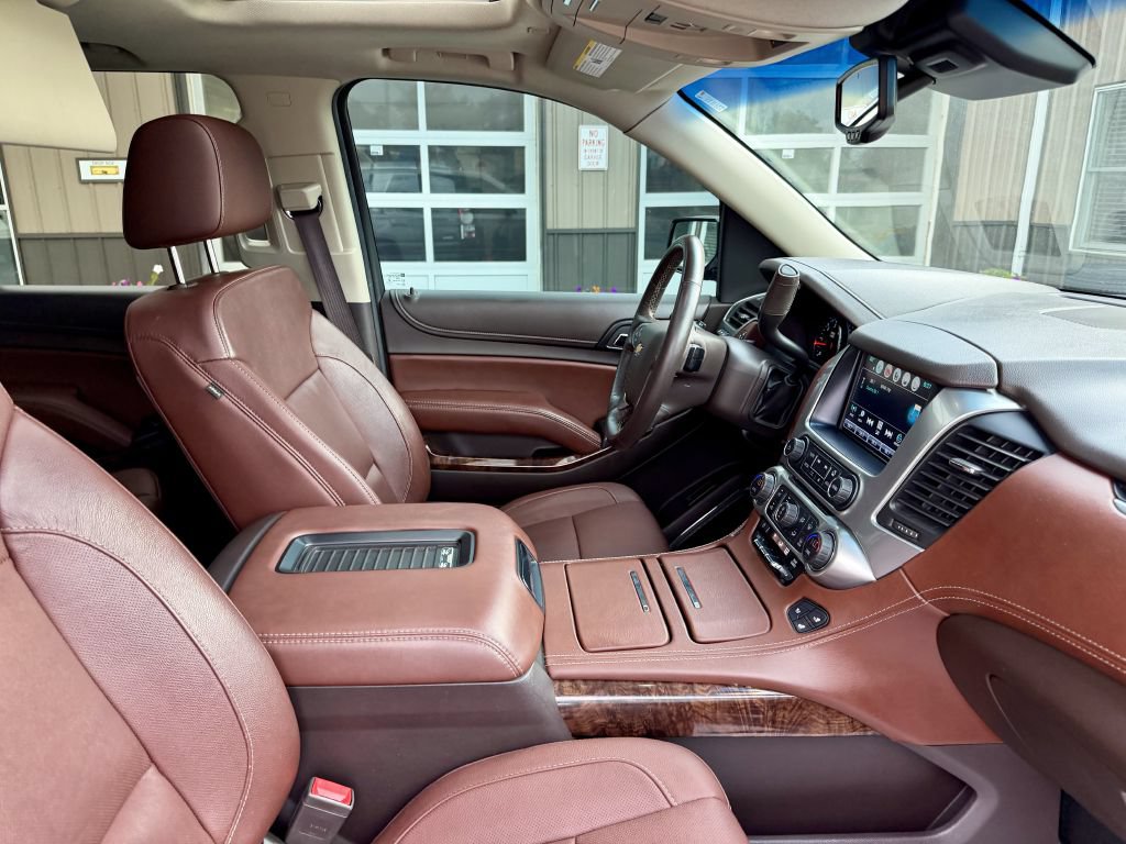 Used 2018 Chevrolet Tahoe Premier AWD/4WD image 18