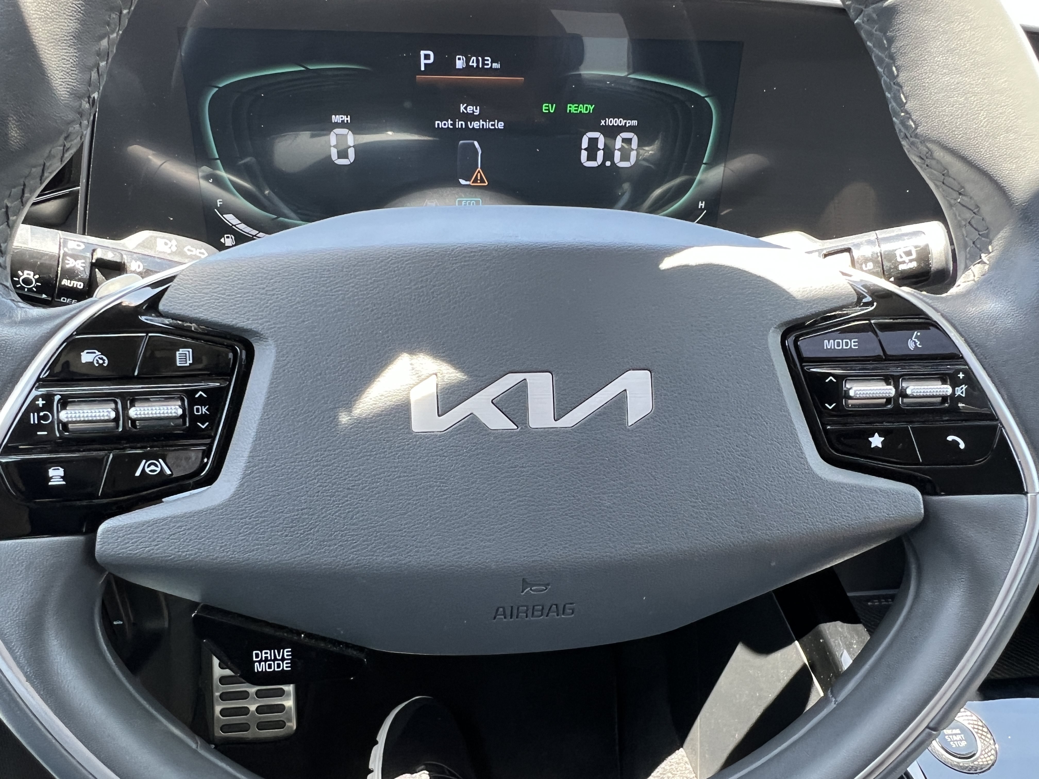 Certified 2023 Kia Niro EX Touring FWD image 23