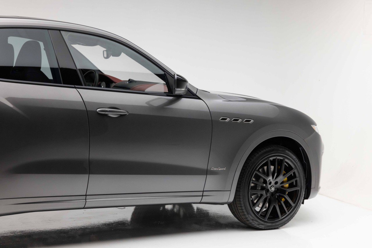 Used 2021 Maserati Levante S GranSport AWD/4WD image 31