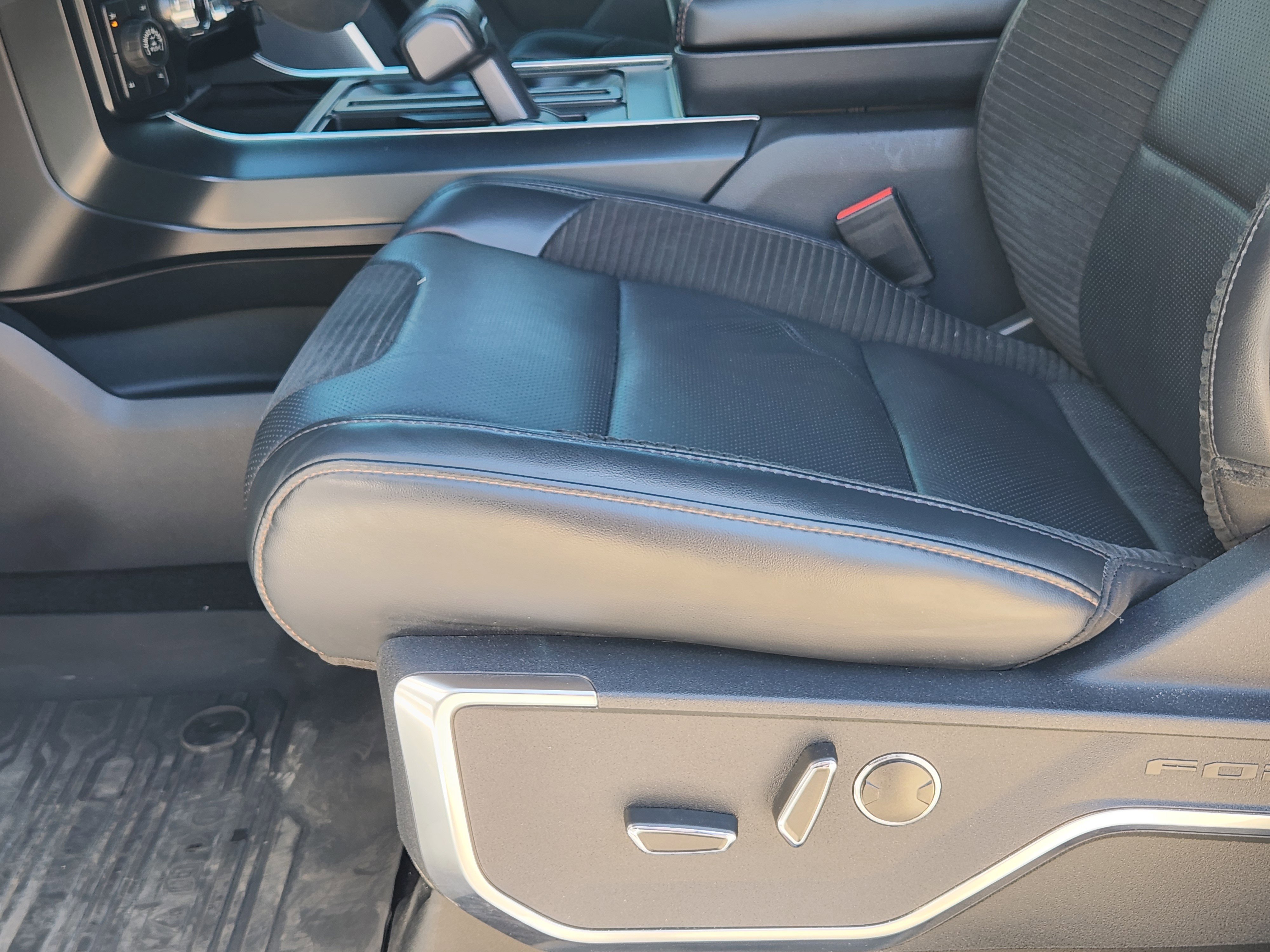 Used 2022 Ford F150 Raptor w/ Equipment Group 801A High image 25