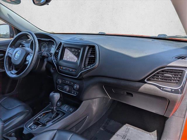 Used 2021 Jeep Cherokee Latitude Plus AWD/4WD image 22