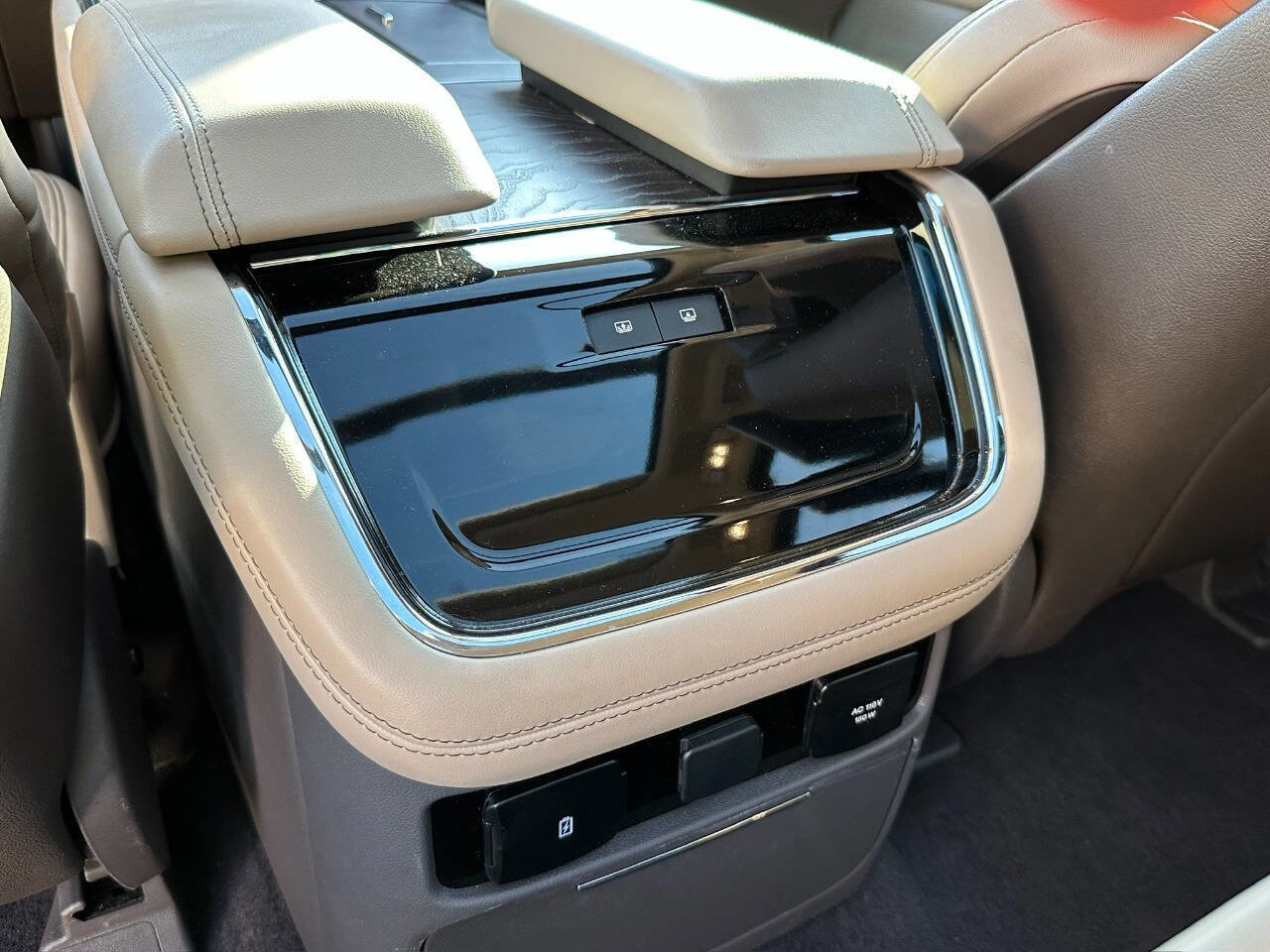 Used 2023 Lincoln Navigator Reserve image 28