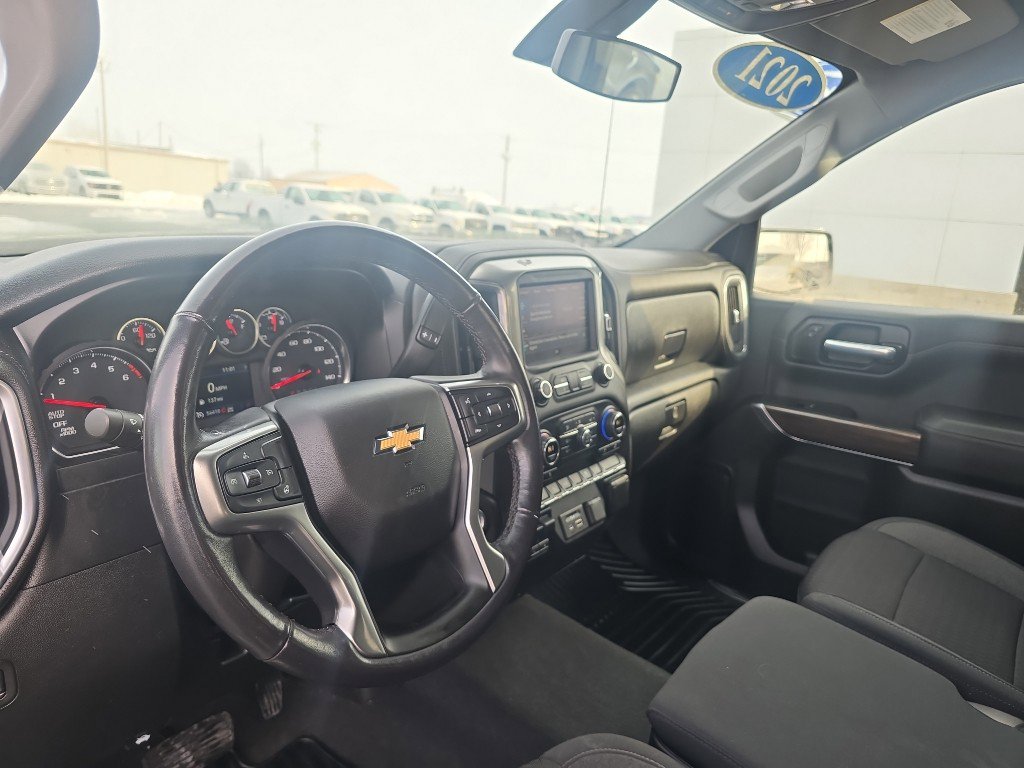 Used 2021 Chevrolet Silverado 1500 LT w/ Convenience Package II image 18