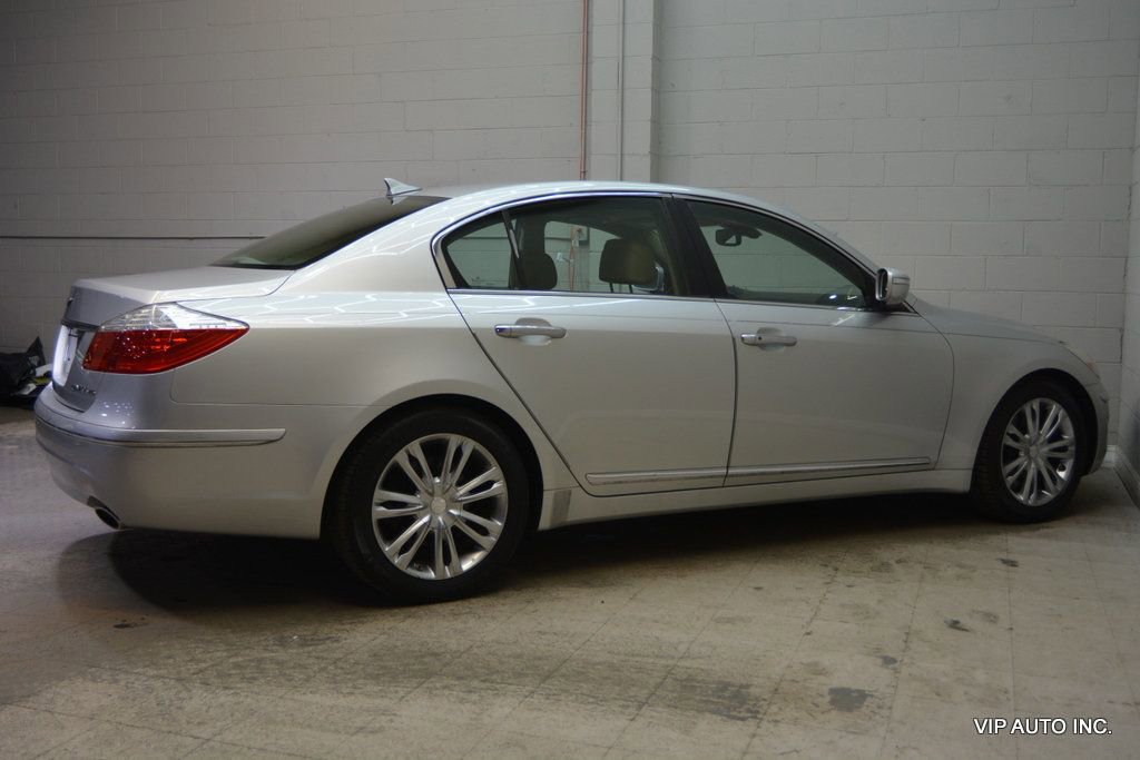 Used 2010 Hyundai Genesis 4.6 RWD image 30