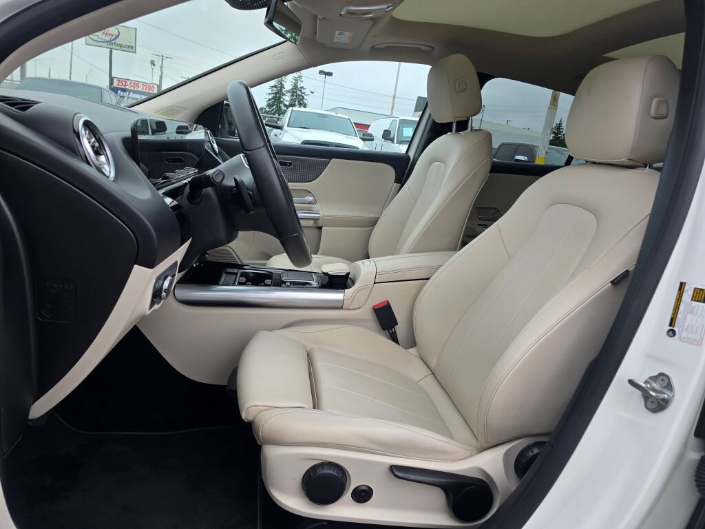 Used 2022 Mercedes-Benz GLA 250 4MATIC image 23
