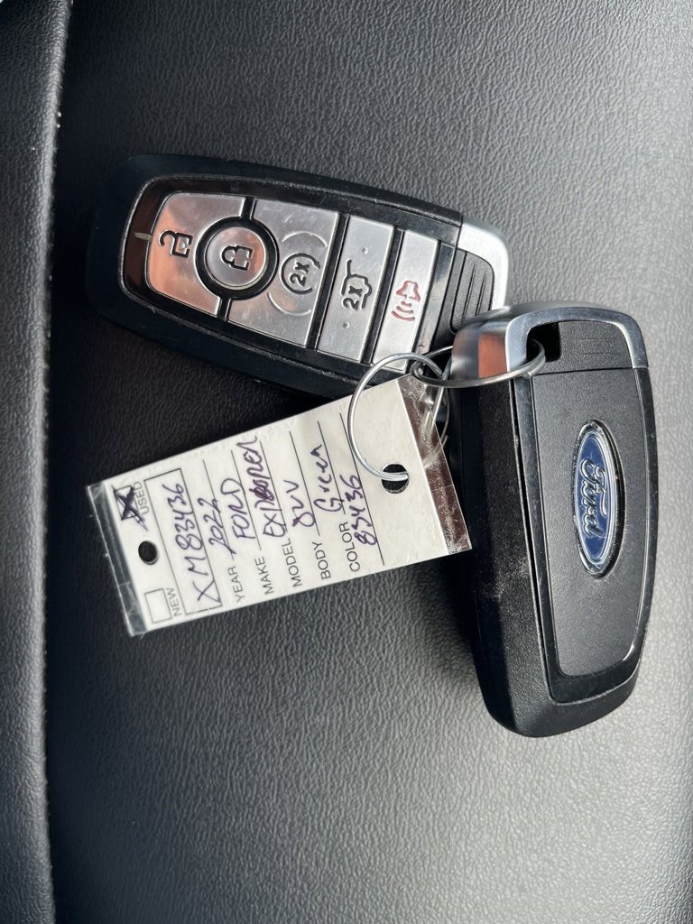 Used 2022 Ford Explorer XLT w/ Equipment Group 202A image 16