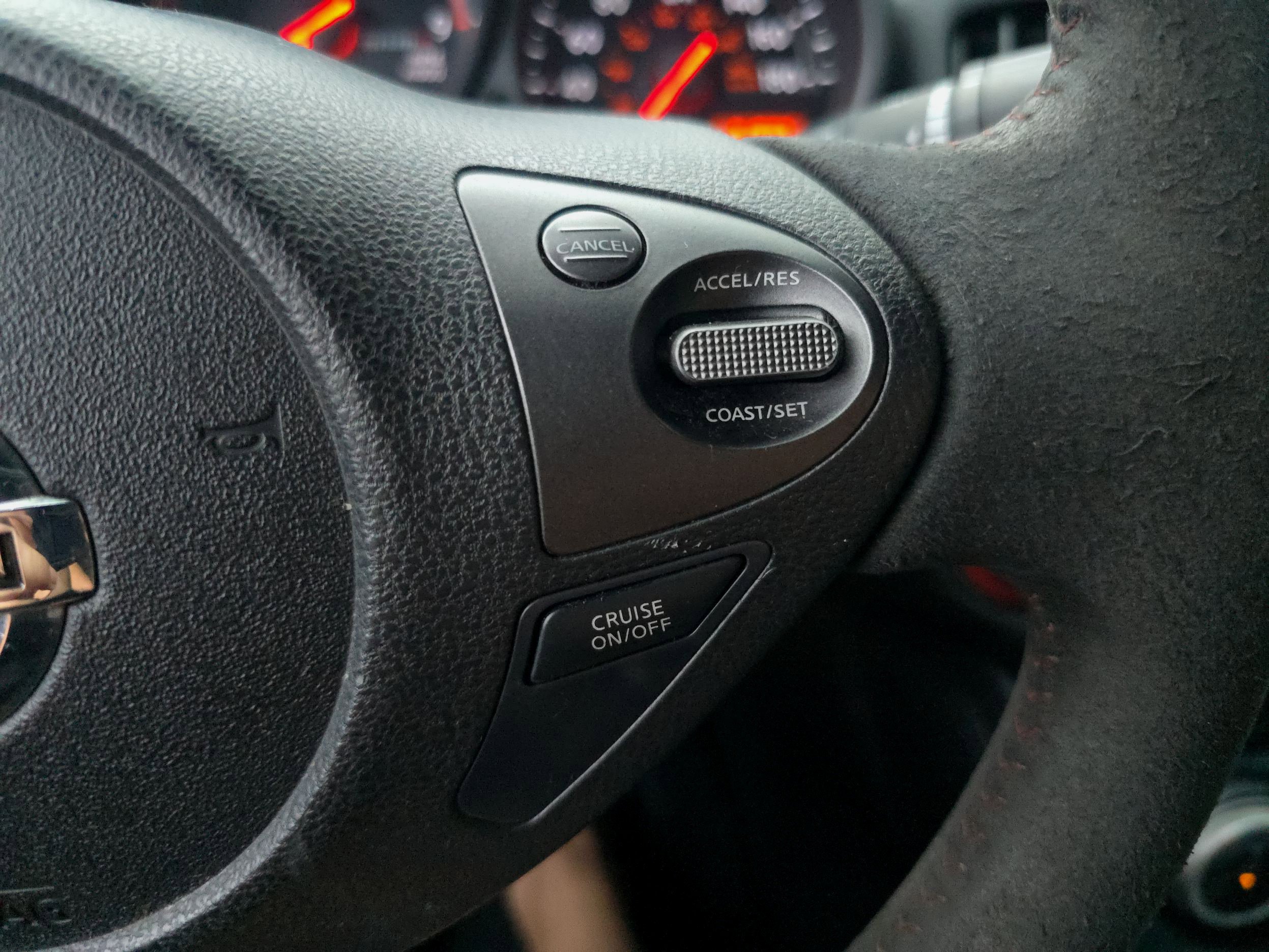 Used 2016 Nissan 370Z NISMO image 37