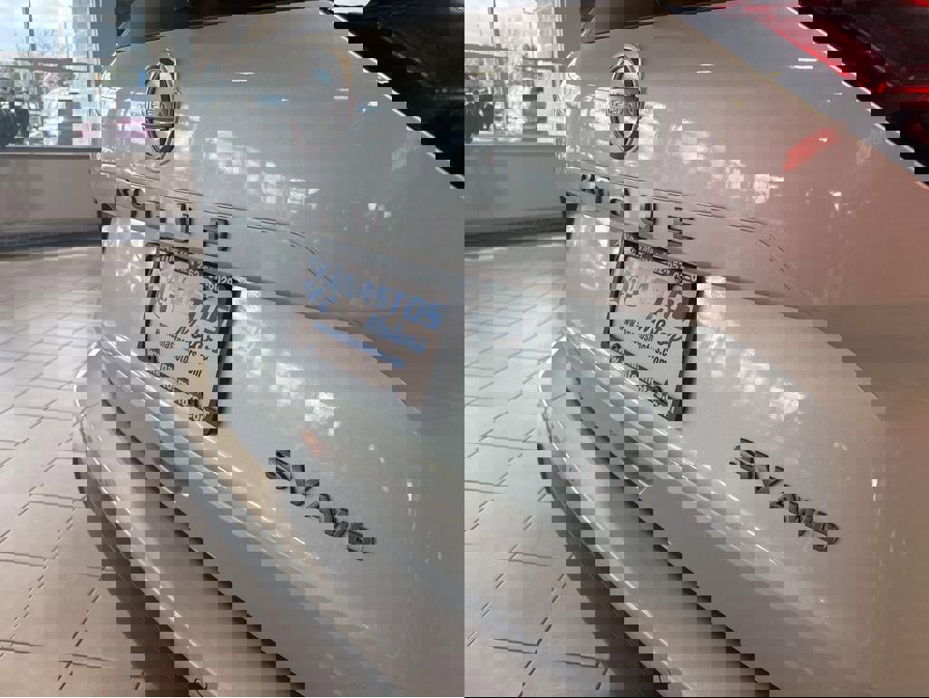 Used 2024 Nissan Rogue SV image 13