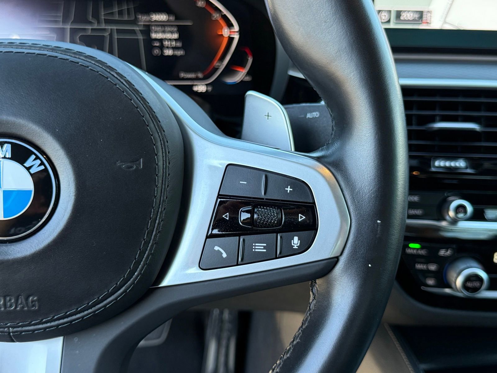 Used 2023 BMW 540i 540i w/ M Sport Package image 26