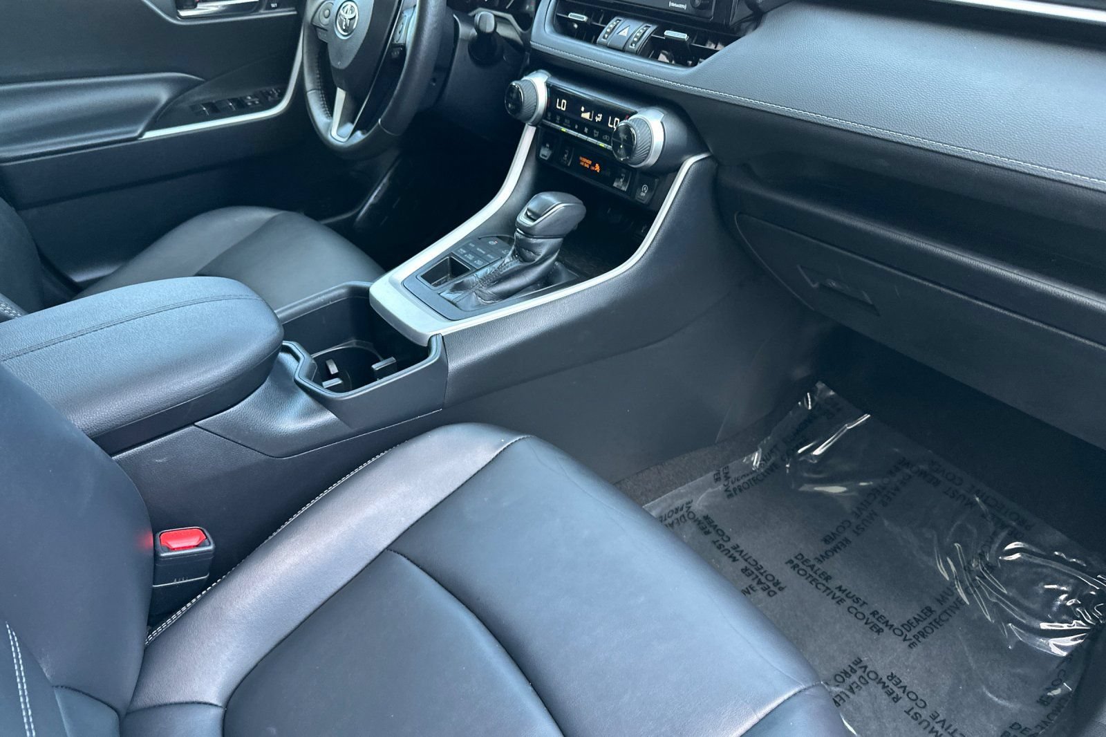 Certified 2022 Toyota RAV4 XLE Premium AWD/4WD image 16