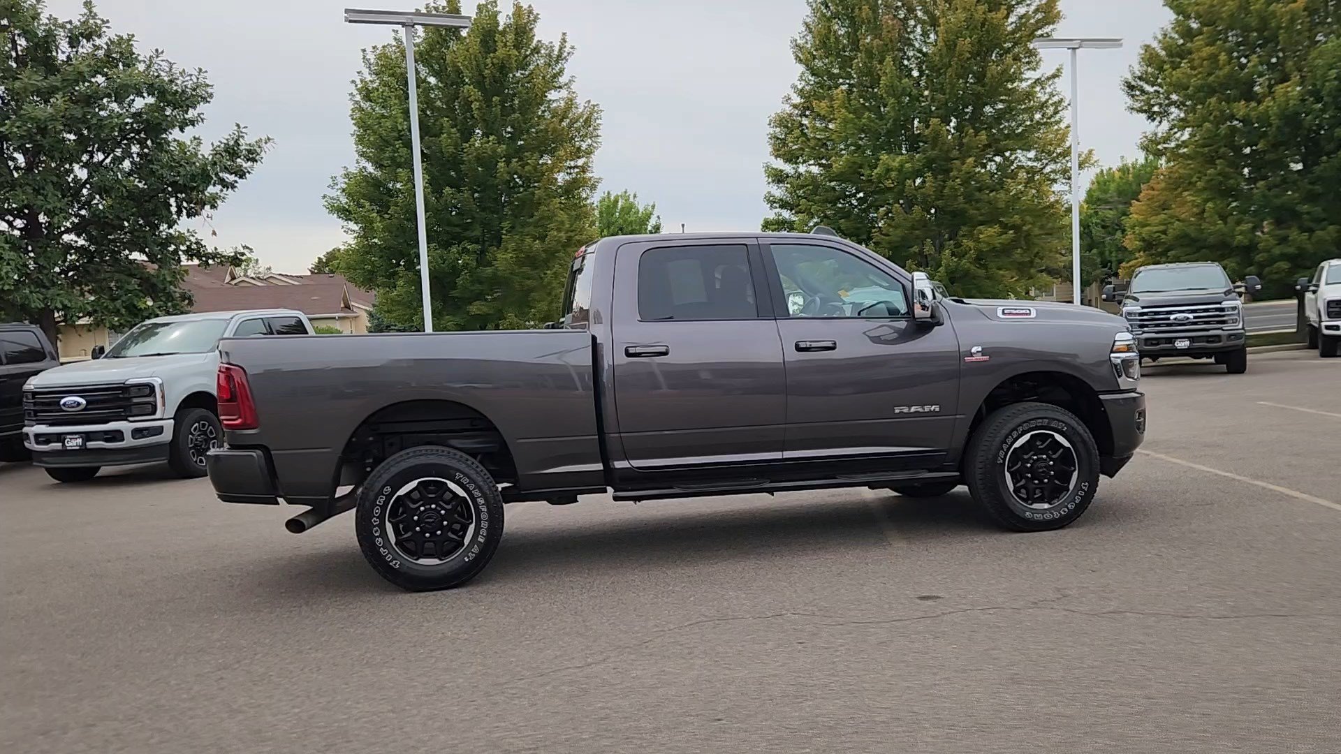 Used 2025 RAM 2500 Laramie AWD/4WD image 13