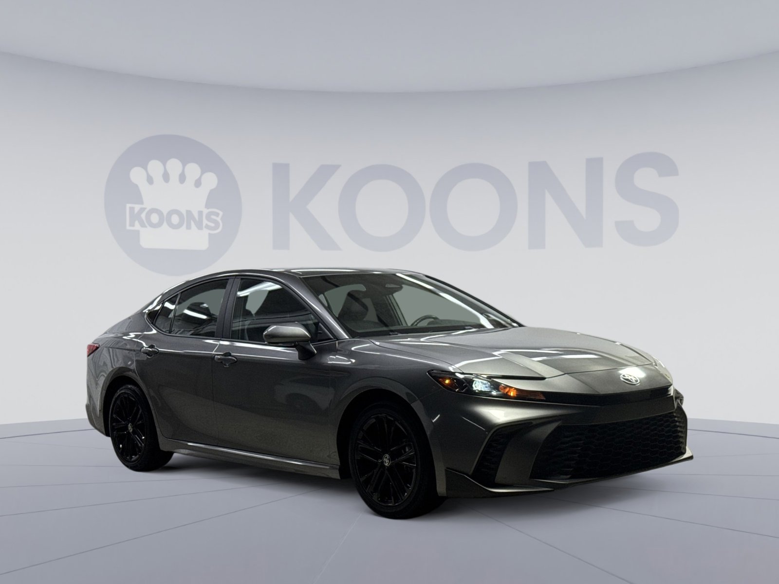 Used 2025 Toyota Camry SE FWD image 22