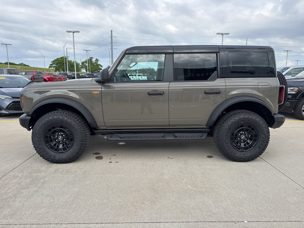 New 2026 Ford Bronco Badlands w/ Sasquatch Package AWD/4WD image 16